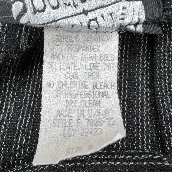 6 Black & White Pinstriped Stretch Pencil Skirt - Picture 6 of 8